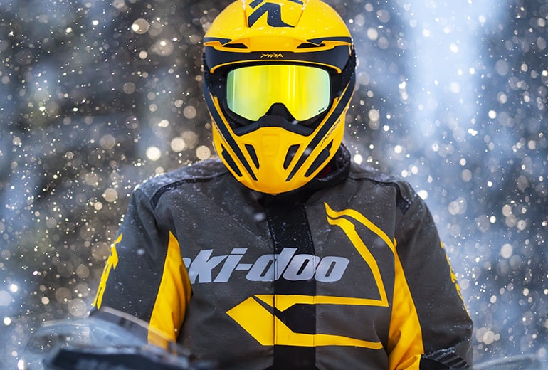  Snowmobile clothing